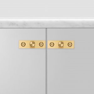 FURNITURE KNOB / PLATE / LINEAR / BRASS