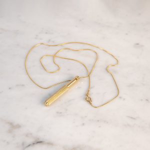 NECKLACE / VERTICAL / BRASS